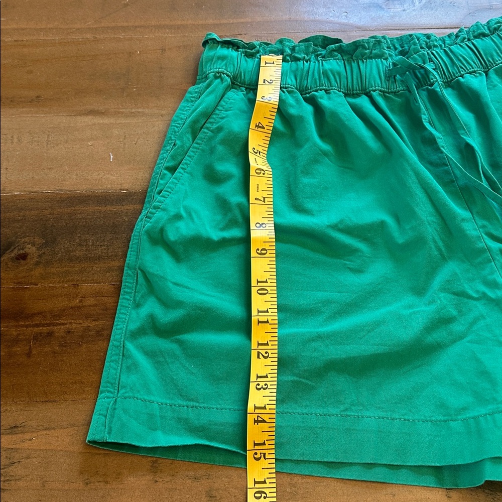 LOFT Green Women's Cargo Shorts - Picture 9 of 11